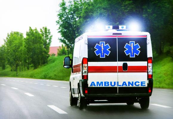 Plusieurs ambulances sont mises gratuitement à la disposition des citoyens à Kenitra, Essaouira et Rabat.